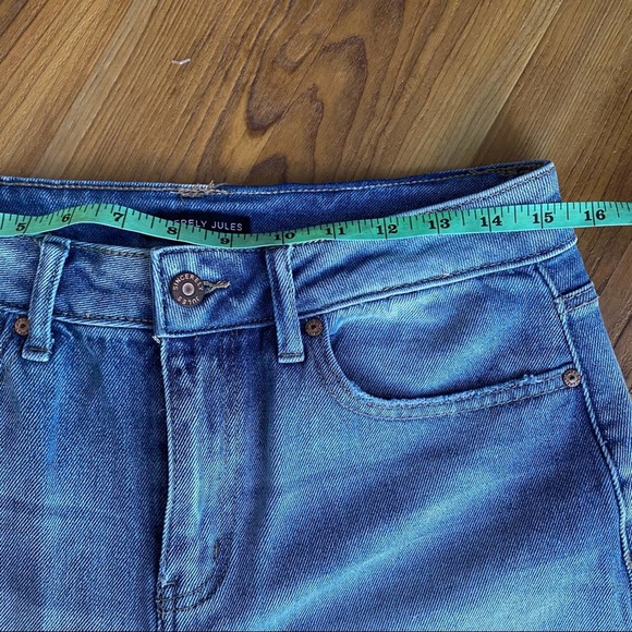 SOLD Sincerely Jules Wide Leg Cropped Jeans - Picture 5 of 10